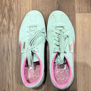 Puma Light Green Sneakers with Pink Highlights